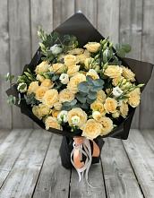 Букет цветов из:  Розы и Лизиантусы в Мухтолово