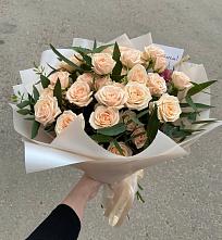 Букет Кремовые розы Латте в Мухтолово