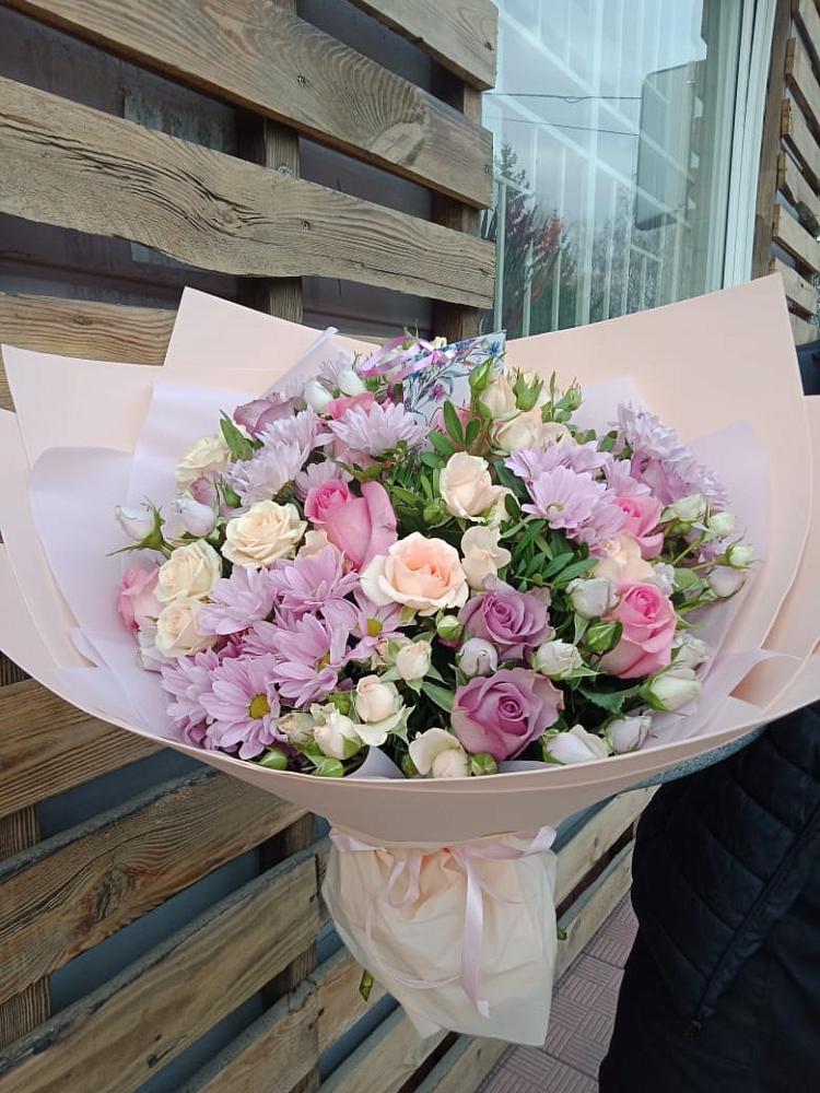 Букет цветов из: Розы и Хризантемы в Мухтолово