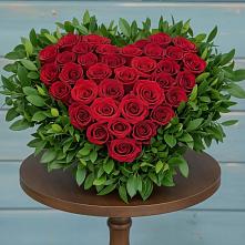 Цветочная композиция из Розы в виде сердца в Мухтолово