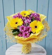 Букет цветов из:  Хризантемы и Герберы в Мухтолово