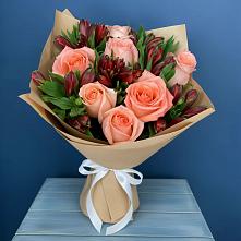 Букет цветов из:  Розы и Альстромерии в Мухтолово
