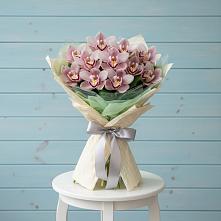 Букет цветов из:  Орхидеи и Розы в Мухтолово