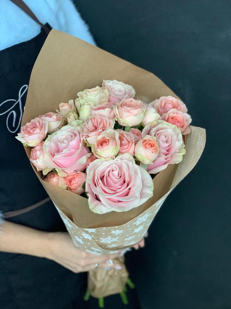 Букет цветов из: Хризантемы и Розы в Мухтолово