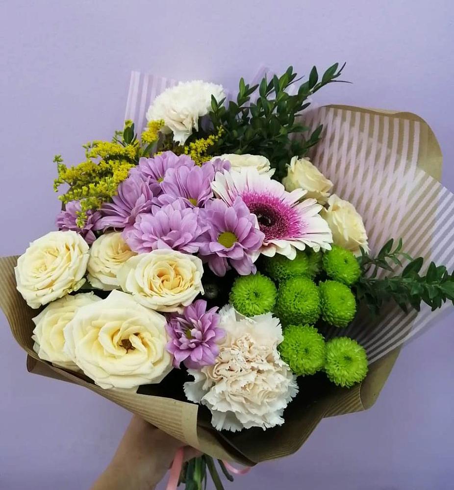 Букет цветов из: Хризантемы, Розы, Гвоздики и Герберы в Мухтолово