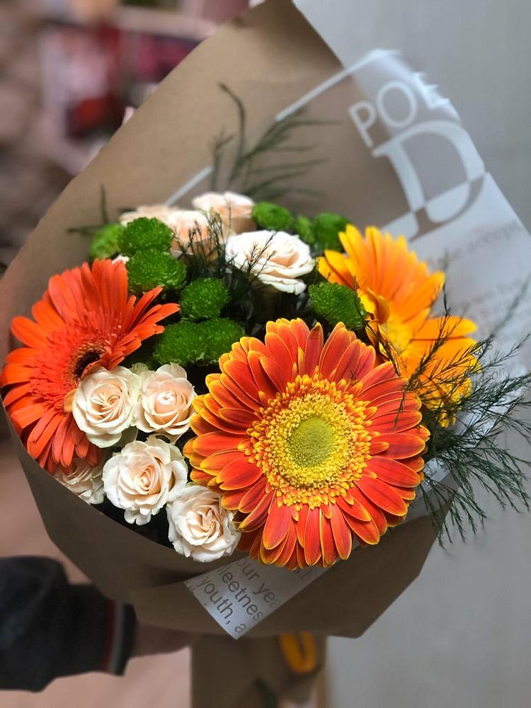 Букет цветов из: Герберы, Хризантемы и Розы в Мухтолово