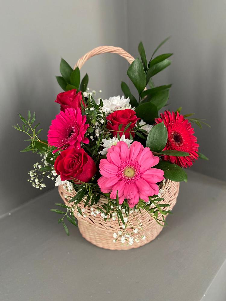 Цветочная композиция из Розы, Хризантемы и Герберы в корзине в Мухтолово