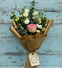 Букет цветов из:  Розы и Лизиантусы в Мухтолово